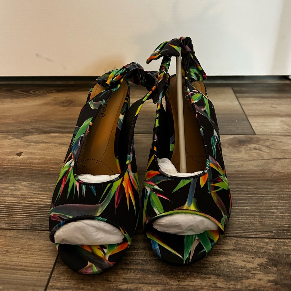 Vintage J. Renee Jungle Print Chunky Heels